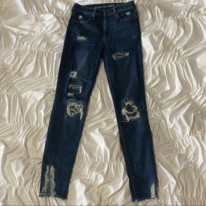 American Eagle High Waisted Jeans
